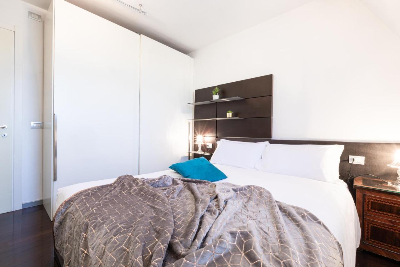 Sempione Split-Level Terrace Apartment - Top Collection Milan Luaran gambar