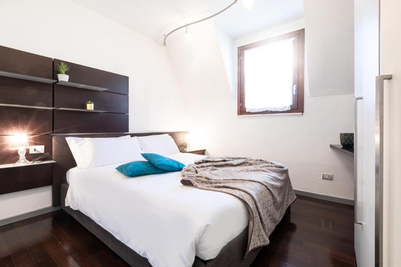 Sempione Split-Level Terrace Apartment - Top Collection Milan Luaran gambar