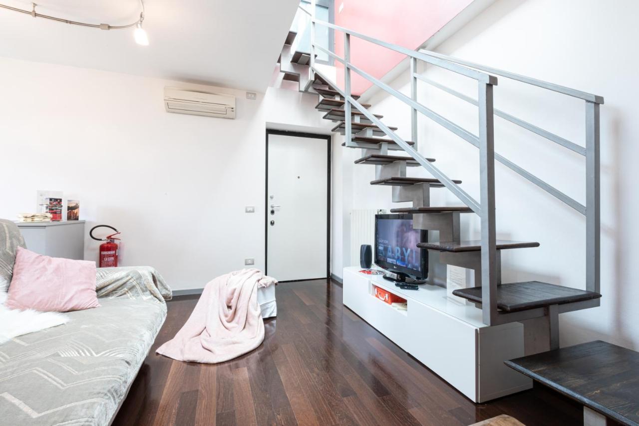 Sempione Split-Level Terrace Apartment - Top Collection Milan Luaran gambar