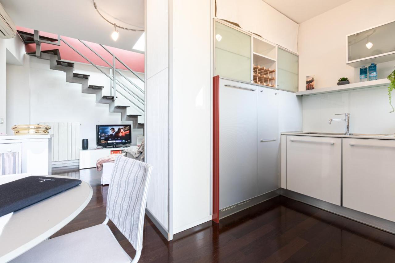 Sempione Split-Level Terrace Apartment - Top Collection Milan Luaran gambar
